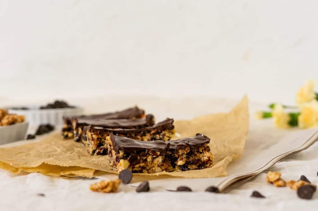 Homemade High-Protein “Kind-Style” Energy Bars